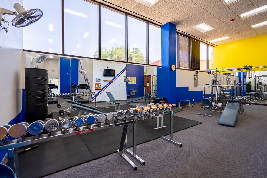 More Photos Of 2800 N 44th St, Phoenix Office For Lease