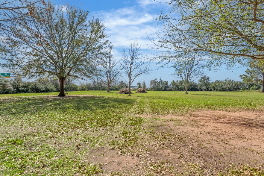 More Photos Of 30501 Coco St, Cypress Specialty For Sale