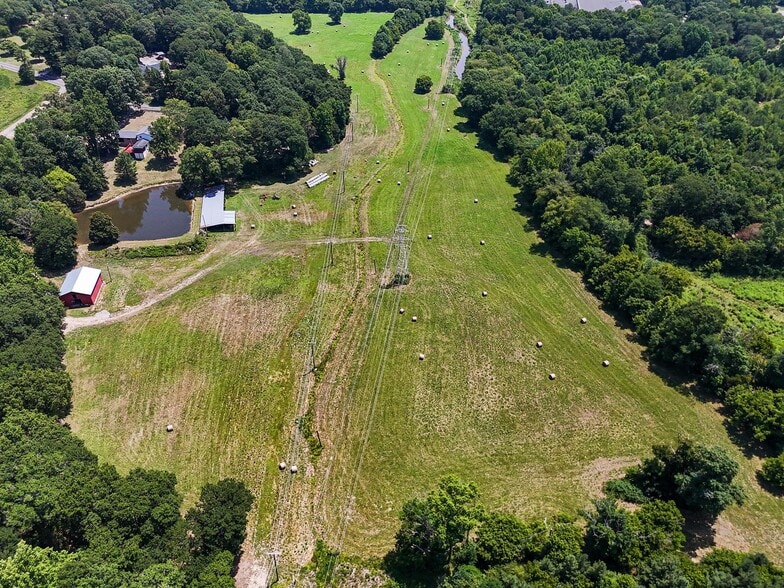 More Photos Of 813 Robinson Clemmer Rd, Dallas Land For Sale