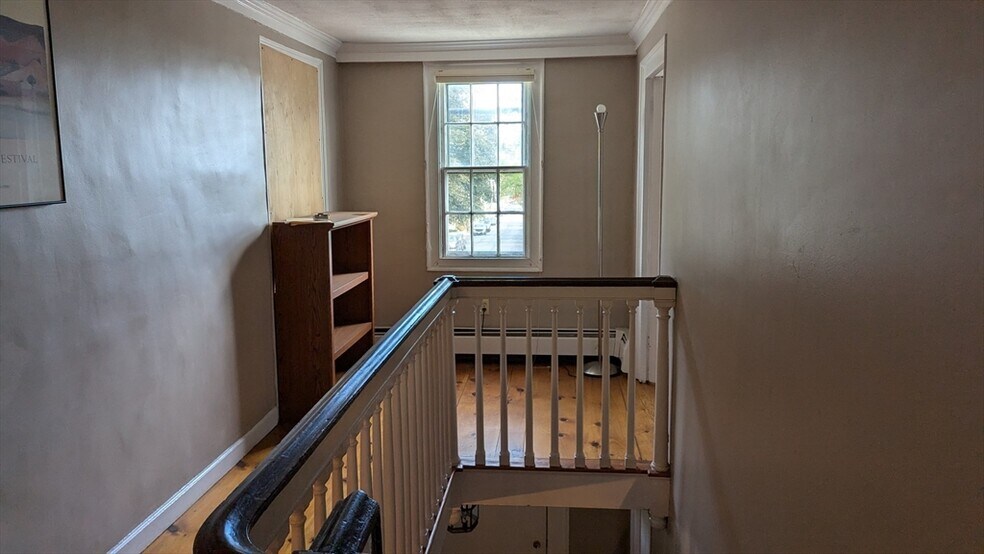 More Photos Of 171 High St, Newburyport Freestanding For Lease