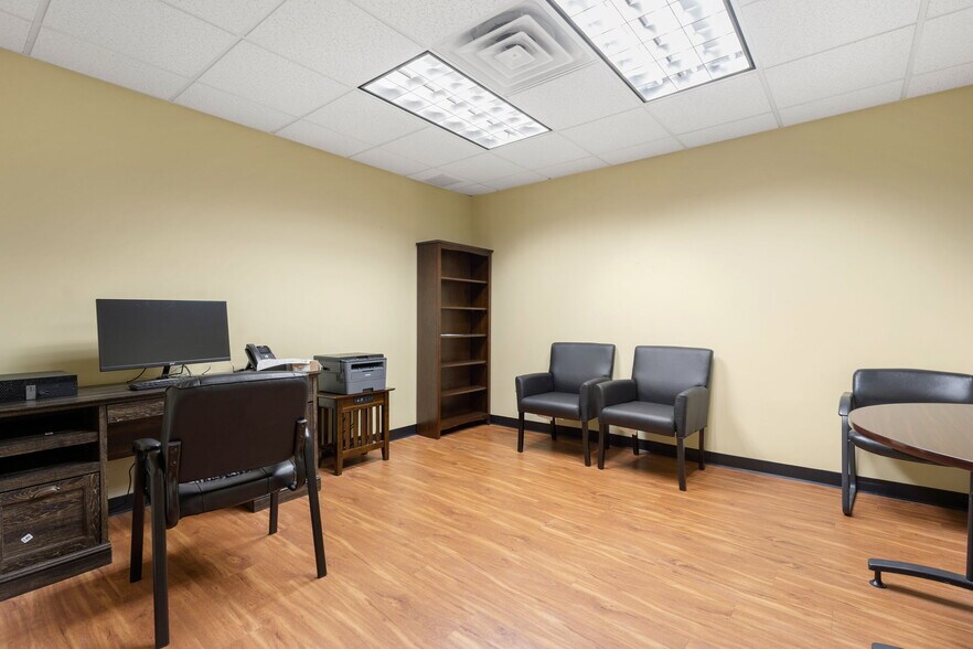 More Photos Of 2622 South Ave, Wappingers Falls Office For Sale