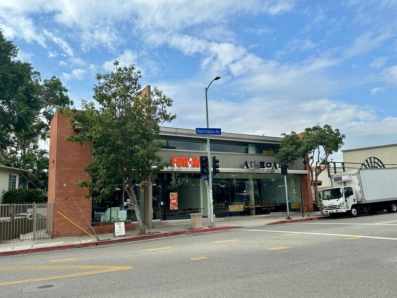 More Photos Of 141-147 S Barrington Ave, Los Angeles General Retail For Lease