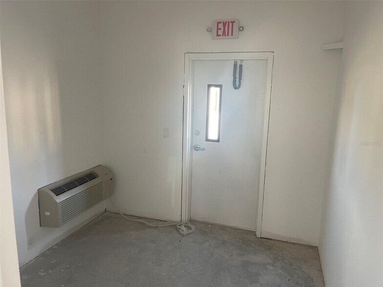 More Photos Of 4535 SE 100th Pl, Belleview Unknown For Lease