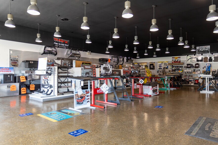 More Photos Of 1970 Us-68 N, Xenia Freestanding For Lease