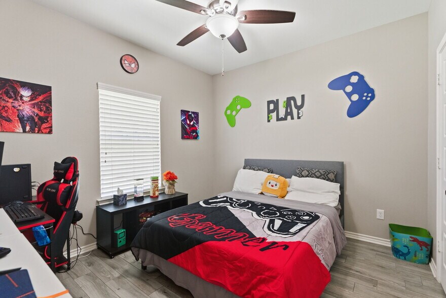 More Photos Of 16087 Echo Glen Dr, Tyler Apartments For Sale