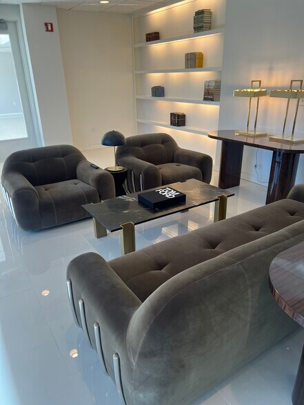 More Photos Of 30 Vreeland Rd, Florham Park Unknown For Lease