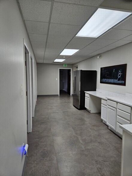 More Photos Of 950-980 Wabash Ave, Chesterton Industrial For Sale