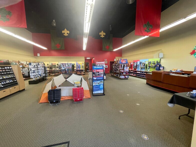 More Photos Of 2214-2222 Highway 10, Mounds View Storefront Retail Office For Lease