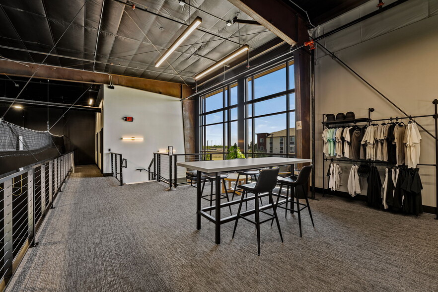 More Photos Of 6902 Rodeo Dr, Pasco Flex For Lease