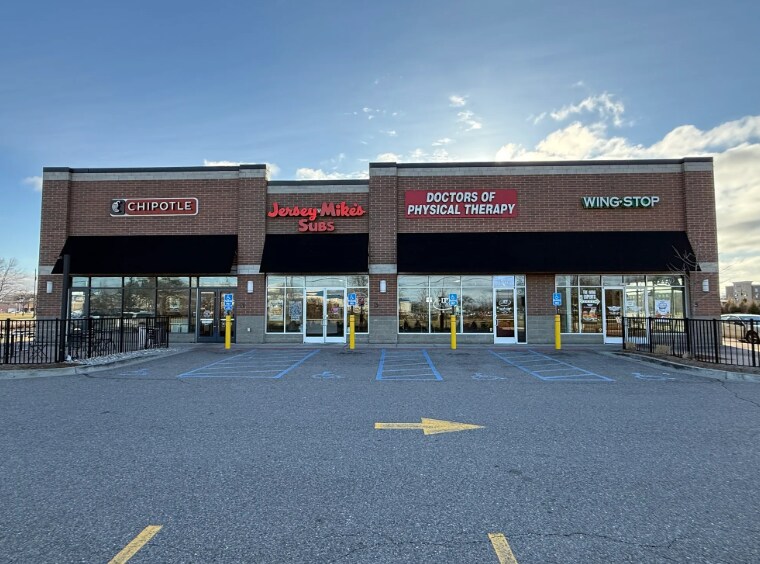 More Photos Of 35388 Van Dyke Ave, Sterling Heights Storefront For Lease