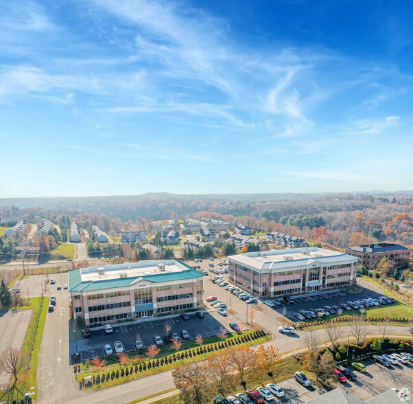 More Photos Of 8000 Brooktree Rd, Wexford Medical For Lease