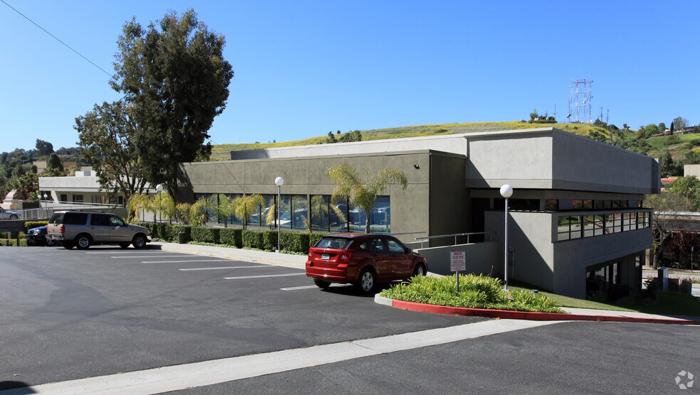 More Photos Of 500 Silver Spur Rd, Rancho Palos Verdes Office For Lease