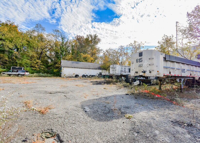 More Photos Of , Washington Unknown For Sale