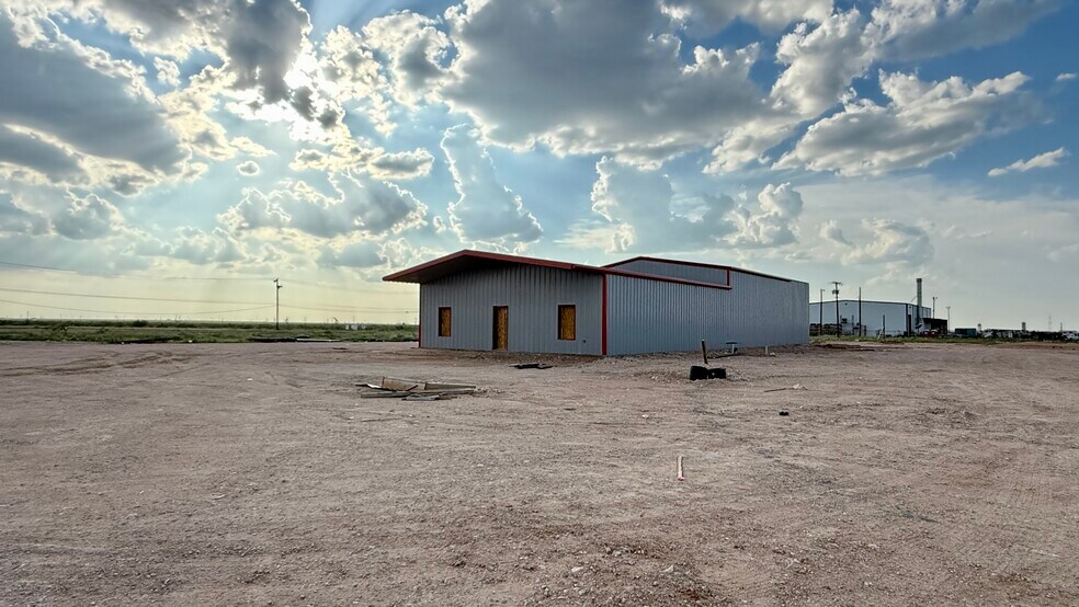 Primary Photo Of 1810 N FM 1788, Midland Warehouse For Lease
