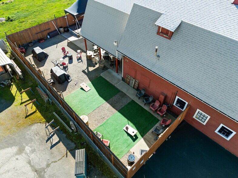 More Photos Of The Toasted Barrel, Grants Pass Restaurant For Sale