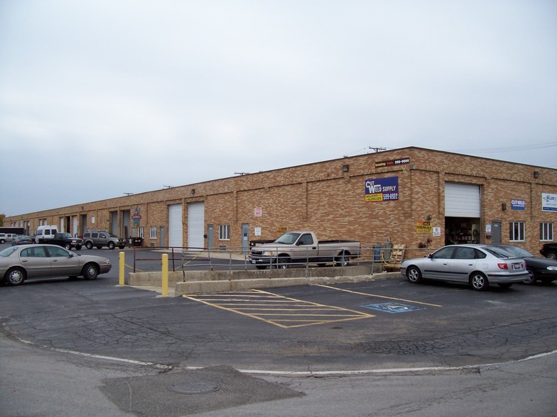 Primary Photo Of 9003-9011 Odell Ave, Bridgeview Warehouse For Lease