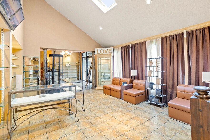 More Photos Of 1852 Chews Landing Rd, Blackwood Freestanding For Sale