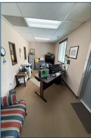 More Photos Of 7846-7862 W Central Ave, Toledo Showroom For Lease