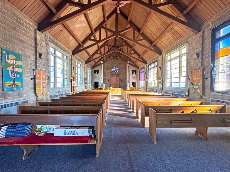 More Photos Of 2000 W Roosevelt Rd, Broadview Religious Facility For Sale