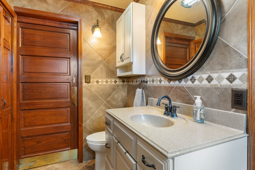 More Photos Of 639 Tower St, Tazewell Specialty For Sale