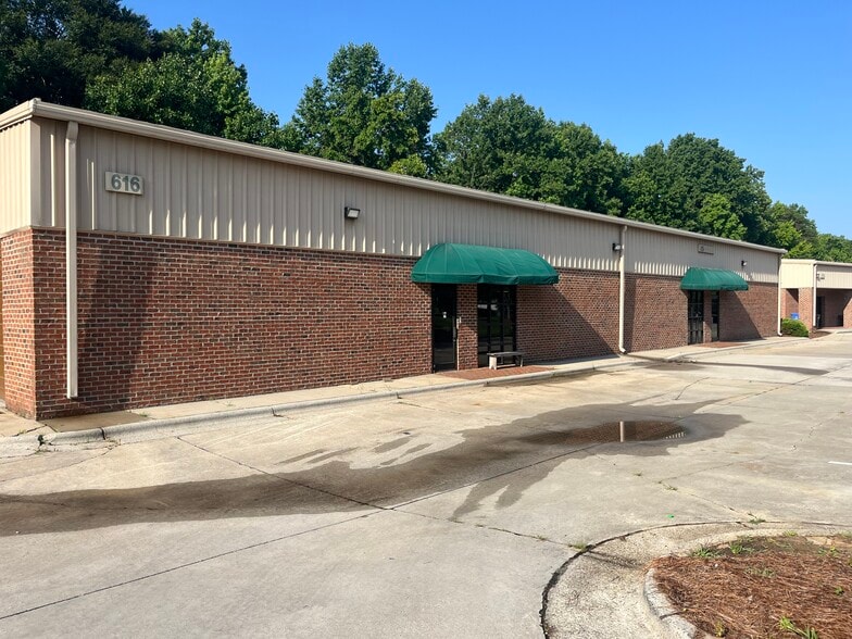 Primary Photo Of 616 Indeneer Dr, Kernersville Light Manufacturing For Lease