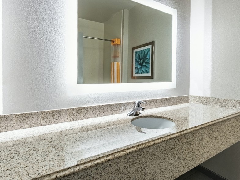 More Photos Of 4929 W McDowell Rd, Phoenix Hotel For Sale