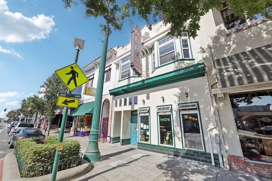 More Photos Of 1515 Park St, Alameda Bar For Lease