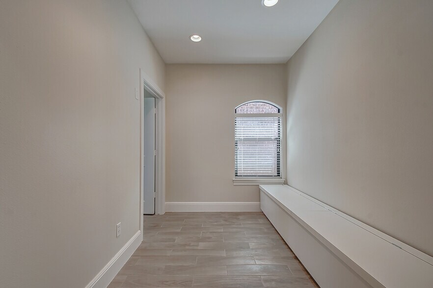 More Photos Of 21386 Provincial Blvd, Katy Medical For Sale
