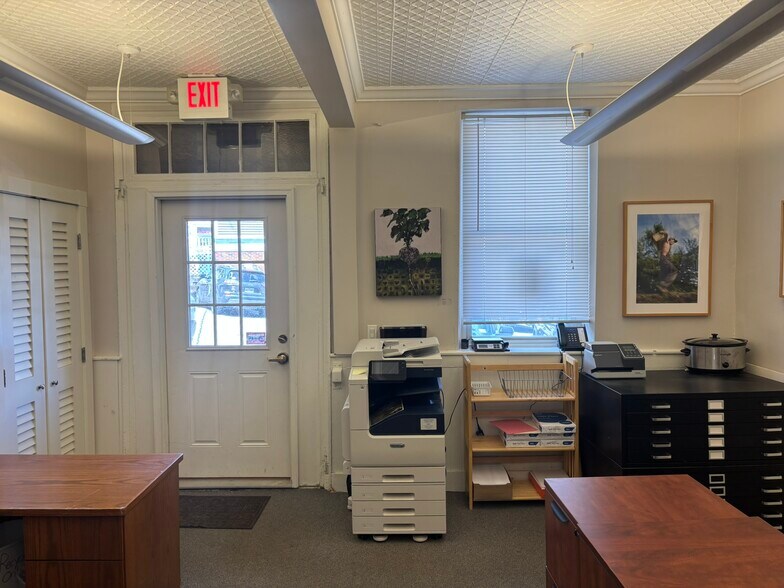 More Photos Of 97 Main St, Belfast Office For Sale
