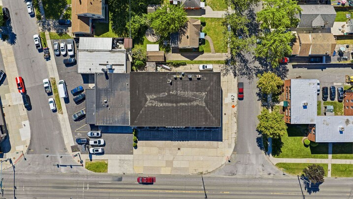 More Photos Of 2718 Elmwood Ave, Tonawanda Storefront Retail Office For Sale