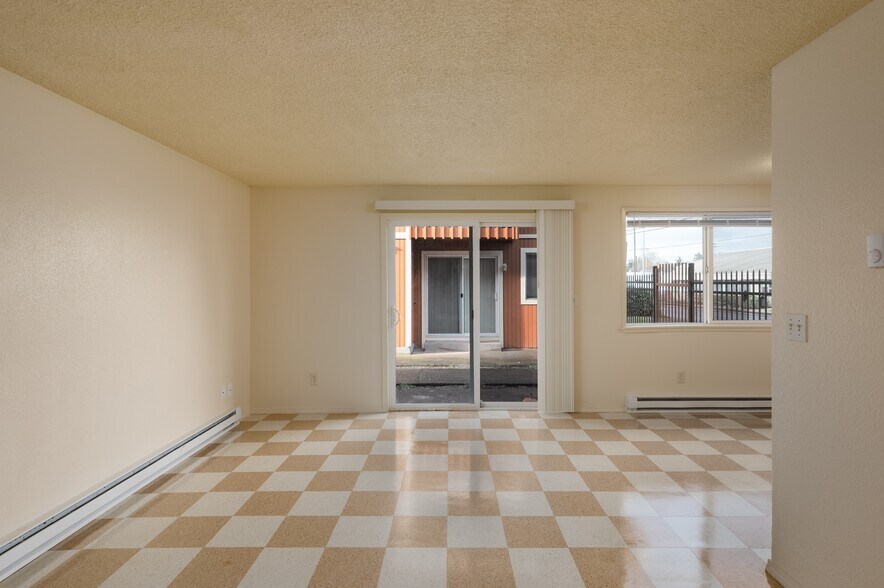 More Photos Of 2712-2716 South 12th Street, Tacoma Apartments For Sale