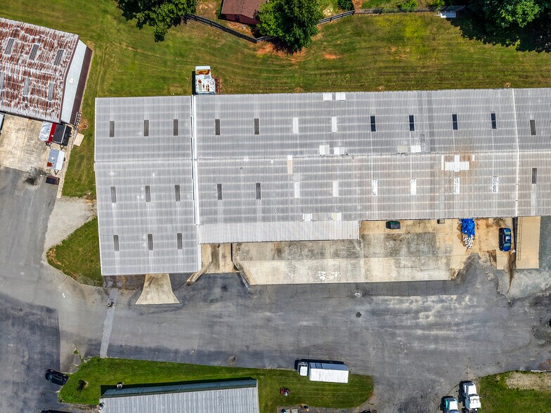 More Photos Of 10490 N NC Highway 150, Clemmons Flex For Sale