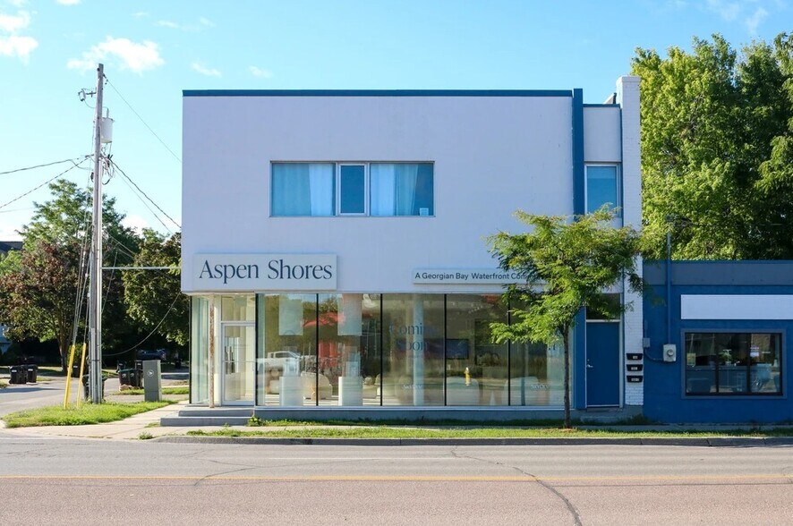 More Photos Of , Collingwood Unknown For Sale