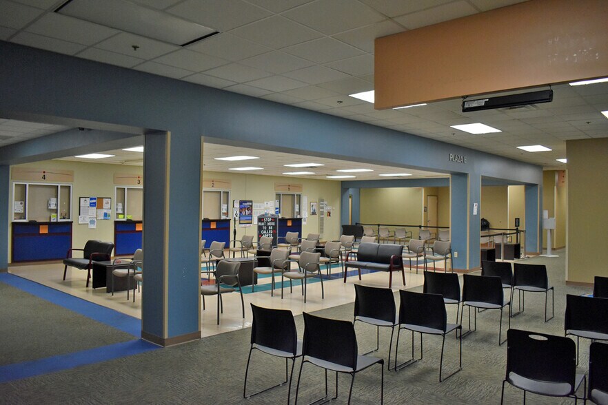 More Photos Of 2100 Comer Ave, Columbus Medical For Lease