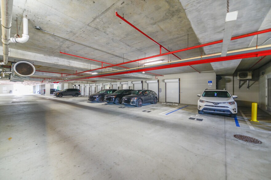 More Photos Of 19790 W Dixie Hwy, Aventura Office For Sale