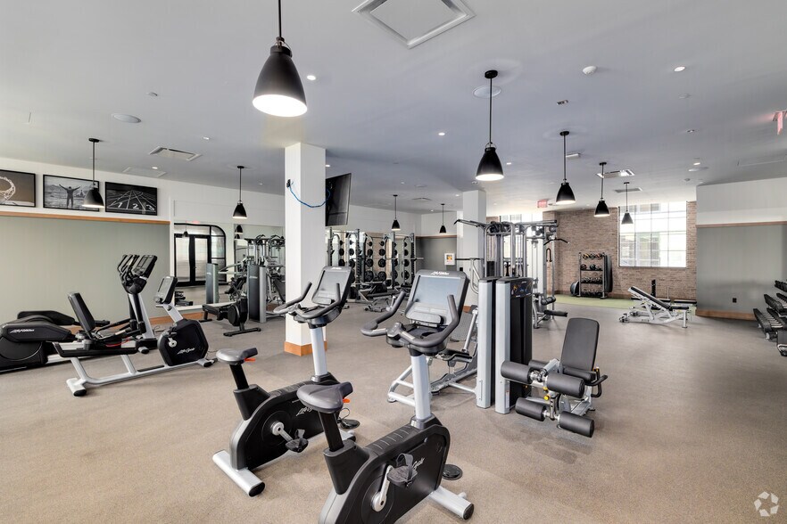 More Photos Of 435 N Broad St, Philadelphia Apartments For Lease