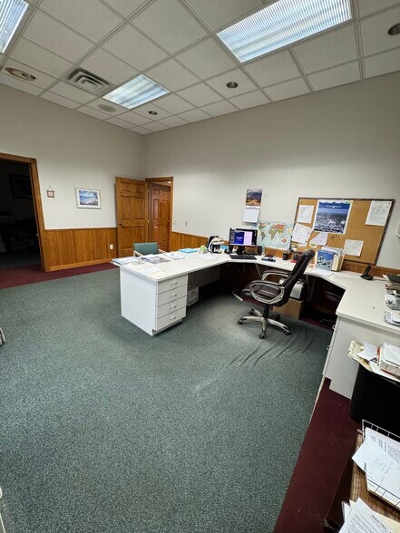 More Photos Of 2930 Conger Ct, Oshkosh Industrial For Sale