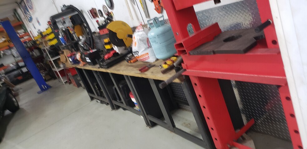 More Photos Of 1245 River Rd, N Fort Myers Industrial For Sale