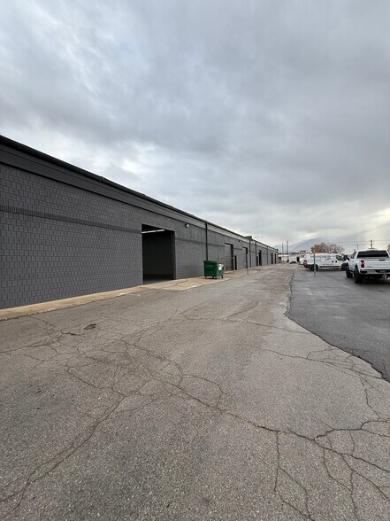 Primary Photo Of 3995 Howick St, Murray Warehouse For Lease