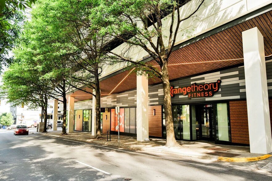 More Photos Of 100 West Third St, Charlotte General Retail For Lease