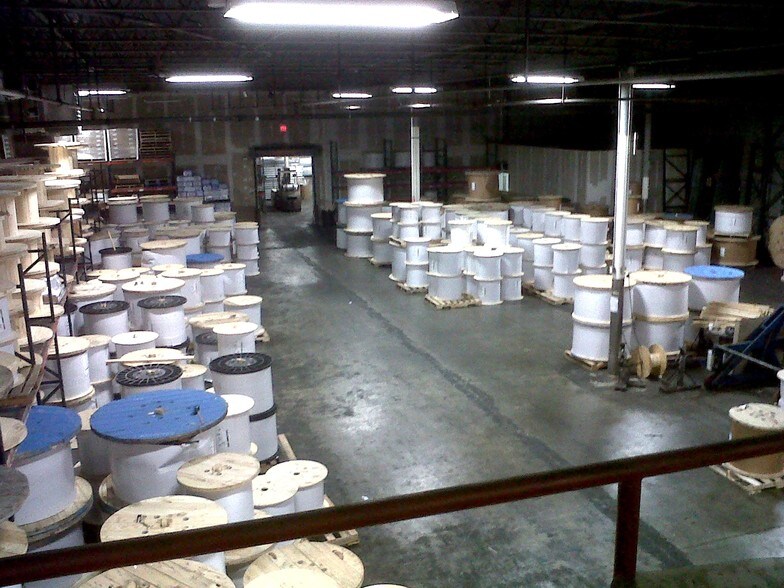 More Photos Of 220 E Ashland St, Brockton General Retail For Lease