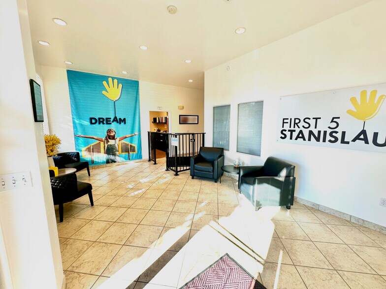 More Photos Of 930 15th St, Modesto Medical For Sale