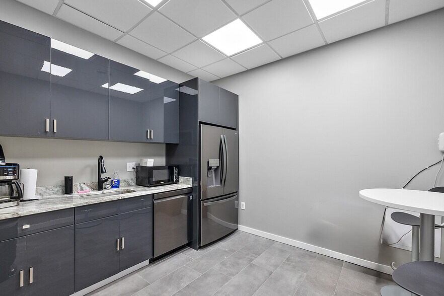 More Photos Of 311 W University Dr, Rochester Freestanding For Lease