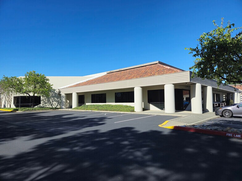 Primary Photo Of 48507 Milmont Dr, Fremont Research And Development For Lease