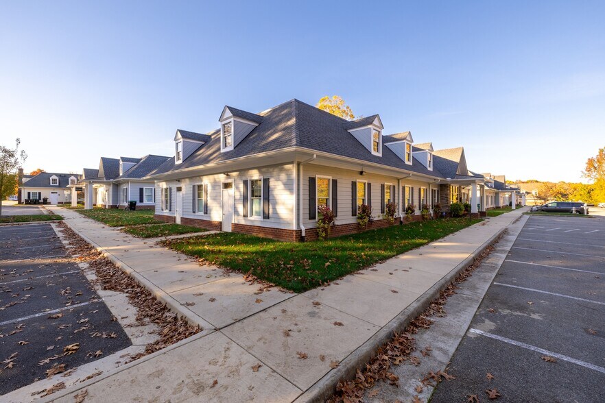 More Photos Of 324 Browns Hill Ct, Midlothian Coworking Space