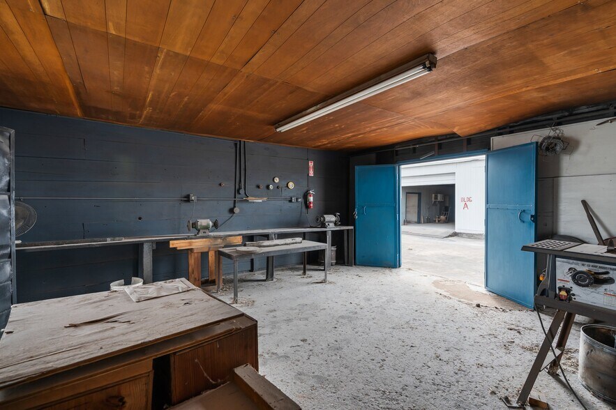 More Photos Of 3314 Carr St, Houston Manufacturing For Sale