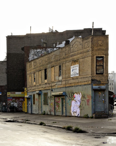 More Photos Of 373 S 1st St, Brooklyn Storefront Retail Office For Sale