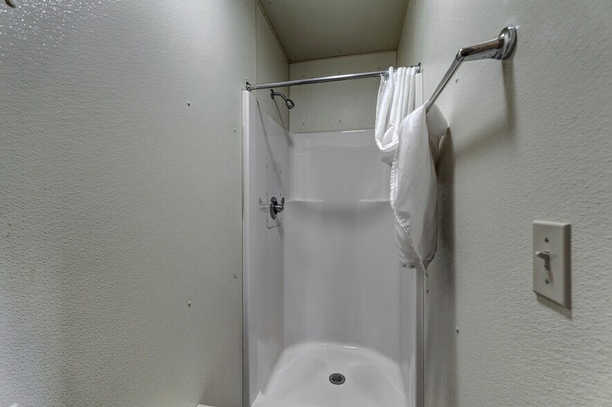 More Photos Of 1116 N 5th St, Custer Trailer Camper Park For Sale