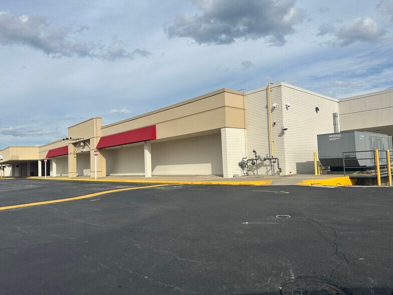 More Photos Of 309 Huffman Mill Rd, Burlington Storefront Retail Office For Lease