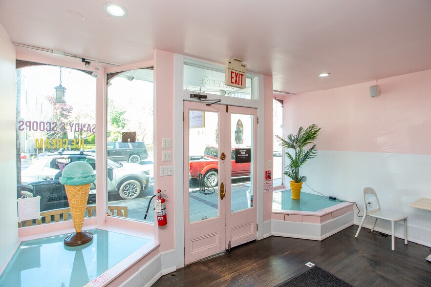 More Photos Of 45 Bridge St, Lambertville Storefront Retail Office For Sale
